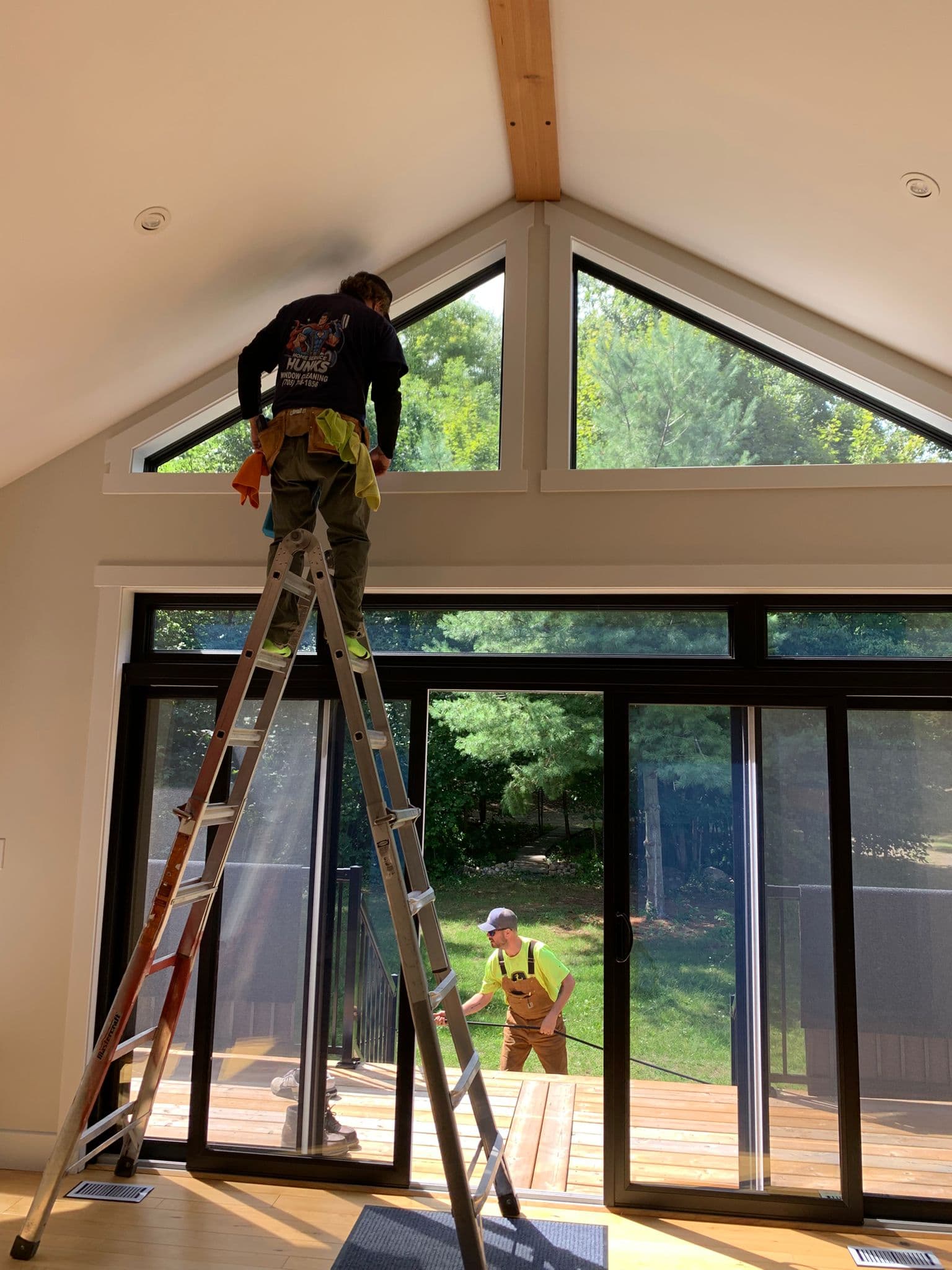 Residential window cleaning — Midland